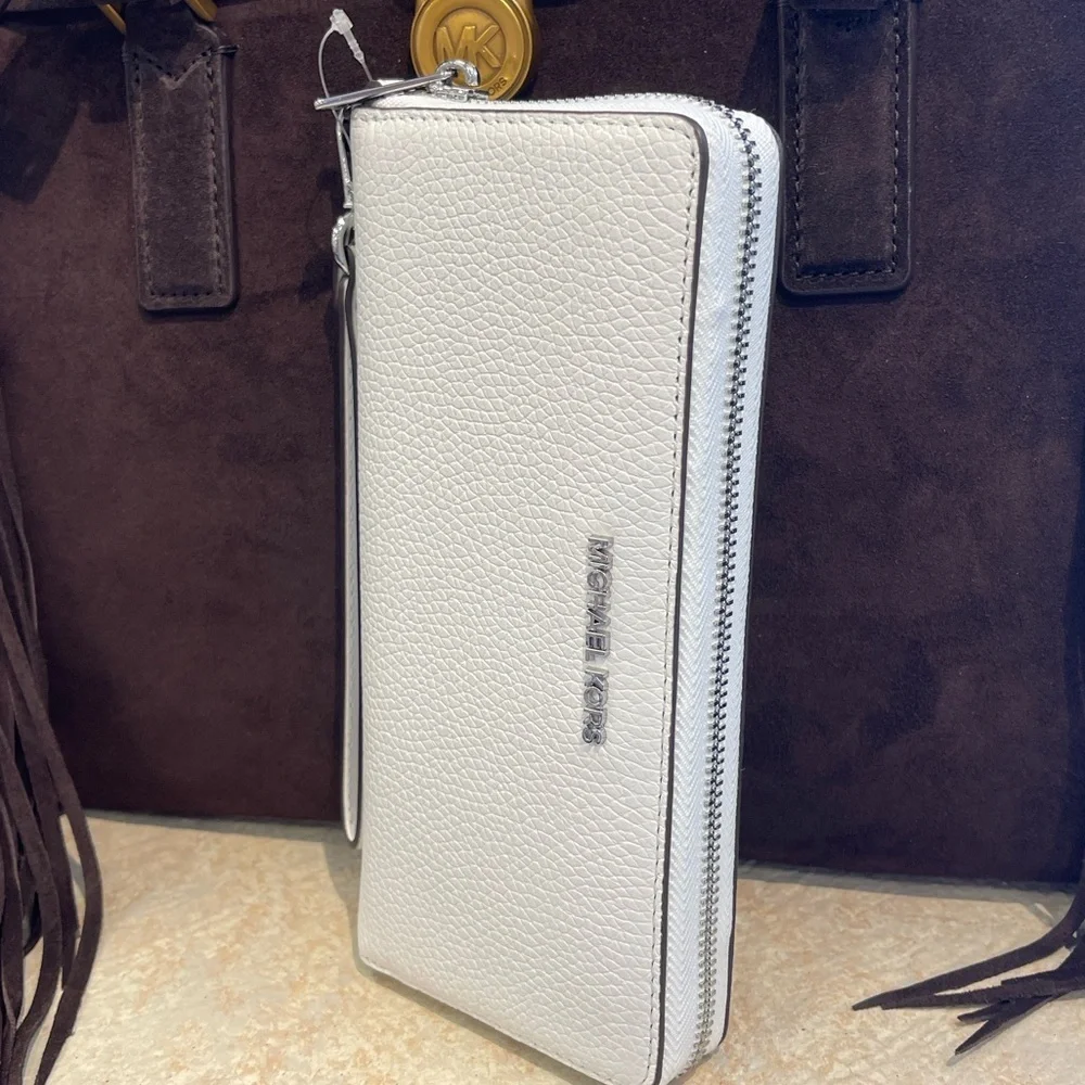 MICHAEL KORS Lg Pebbled Leather Continental Wallet Wristlet Phone Holder  Optic